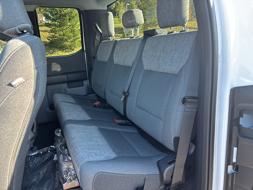 2027 Ford Super Duty F-350 SRW photo 15 of 26
