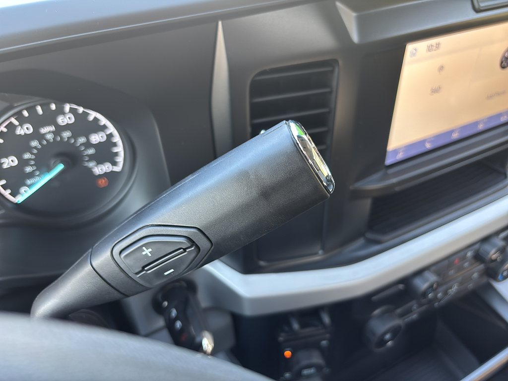 2027 Ford Super Duty F-350 SRW photo 24 of 26