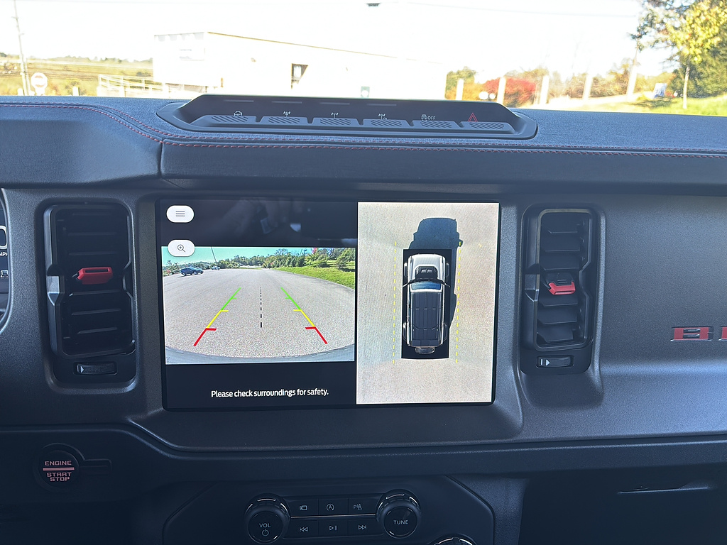 2026 Ford Bronco photo 22 of 26