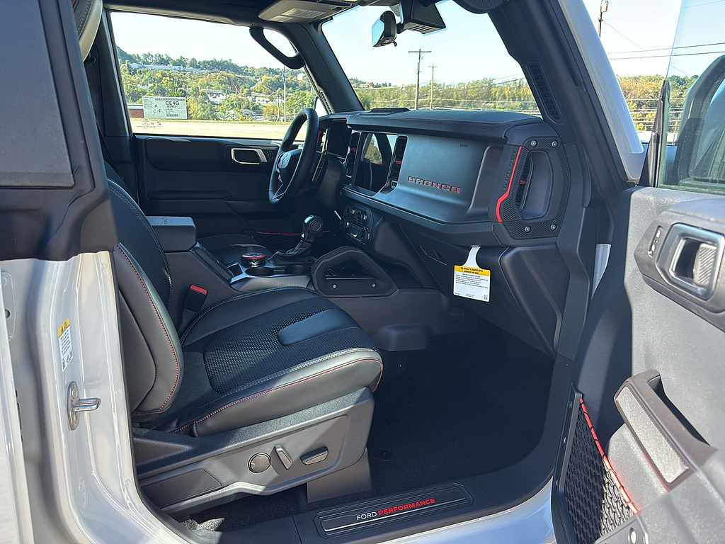 2026 Ford Bronco photo 19 of 26
