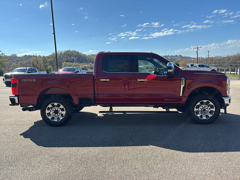 2027 Ford Super Duty F-250 SRW photo 5 of 23