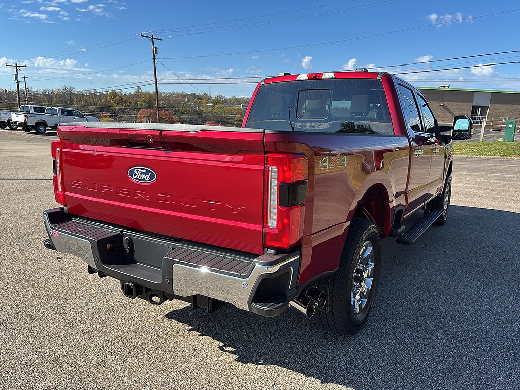 2027 Ford Super Duty F-250 SRW photo 4 of 23