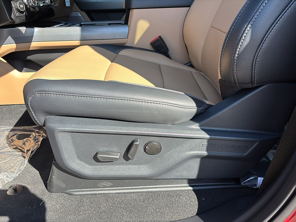 2027 Ford Super Duty F-250 SRW photo 11 of 23