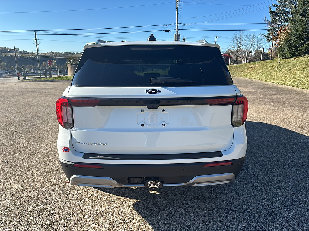 2027 Ford Explorer photo 3 of 26