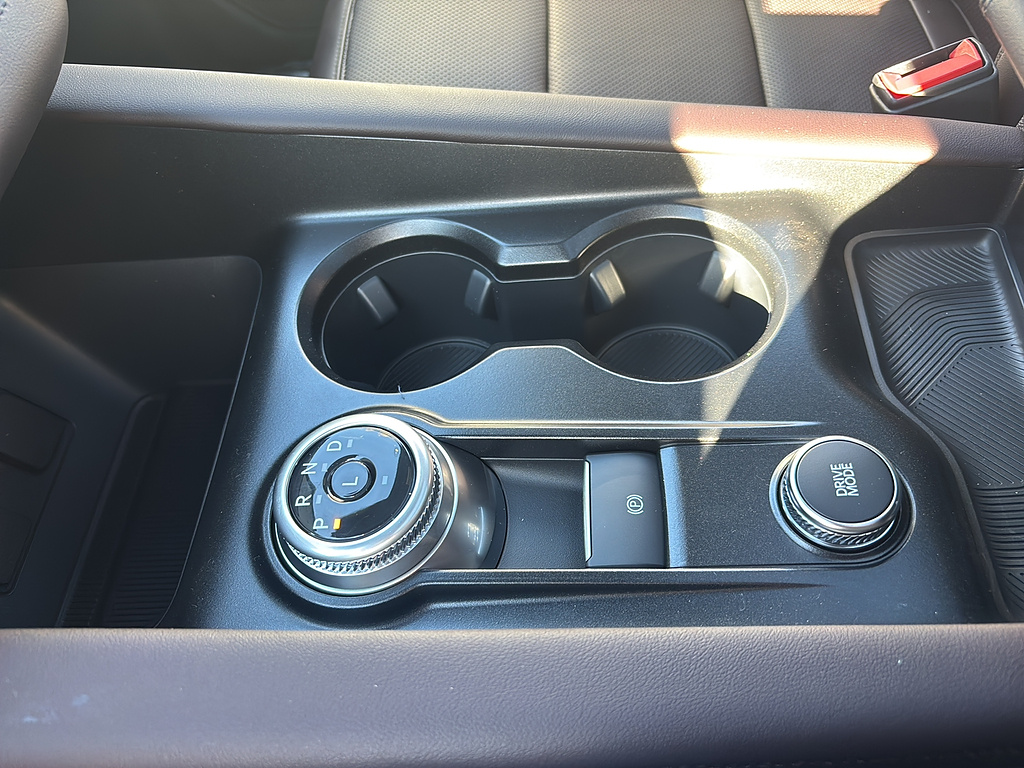 2027 Ford Explorer photo 24 of 26