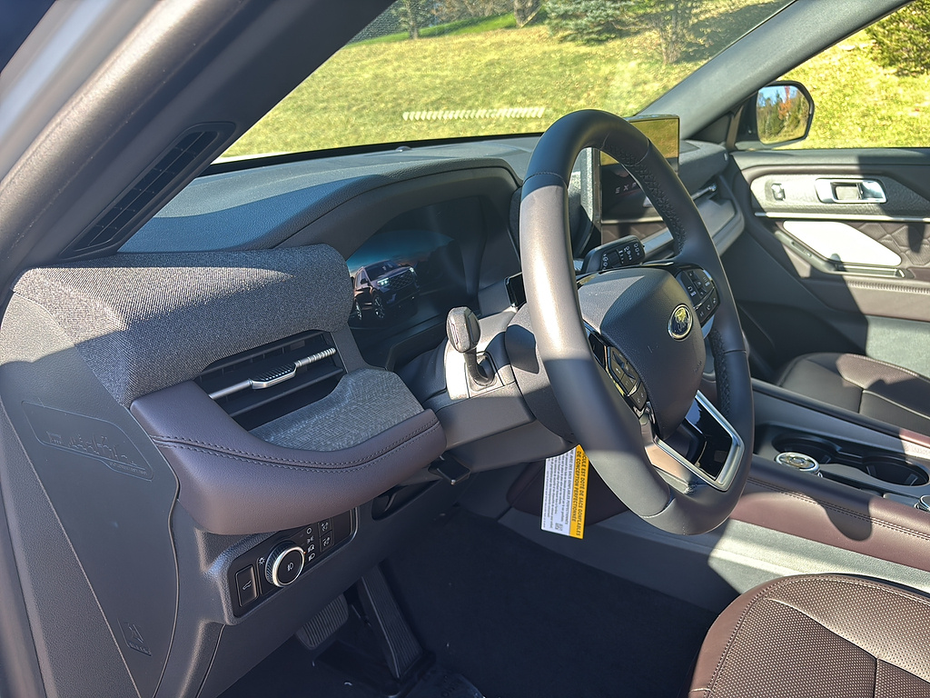 2027 Ford Explorer photo 12 of 26