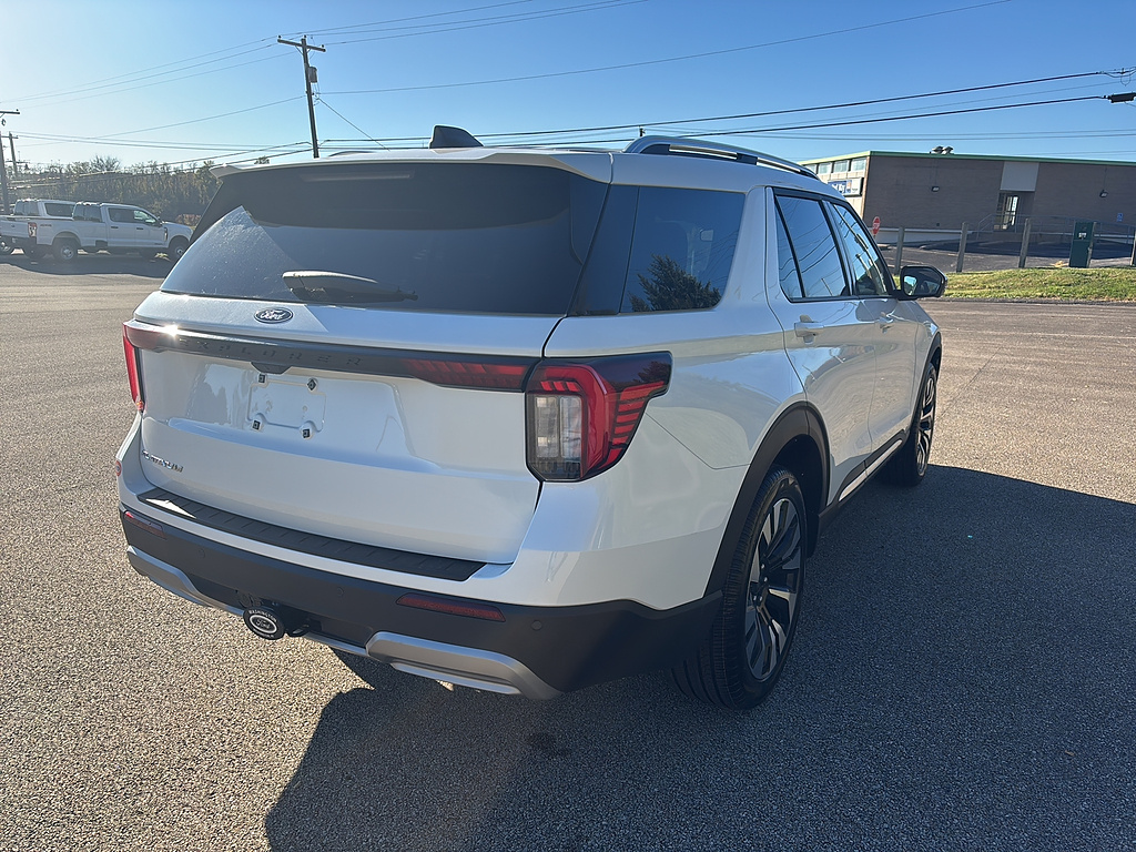 2027 Ford Explorer photo 4 of 26