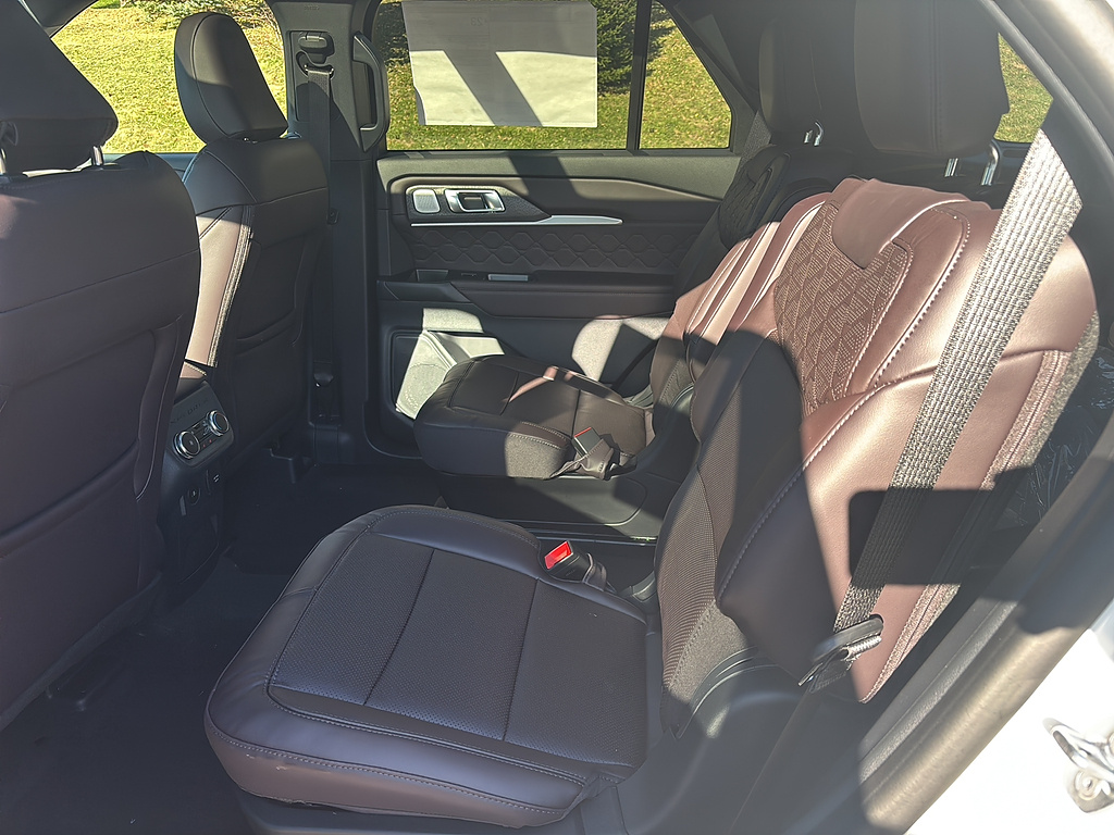 2027 Ford Explorer photo 15 of 26