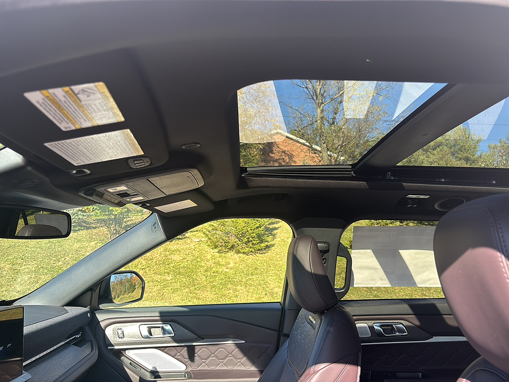 2027 Ford Explorer photo 14 of 26
