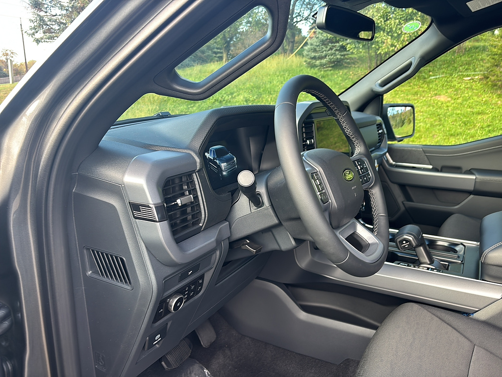 2026 Ford F-150 photo 12 of 26