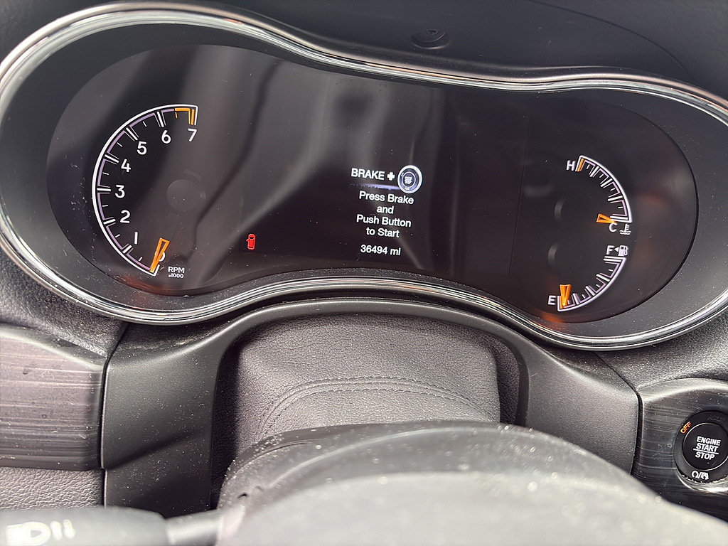 2021 Jeep Grand Cherokee photo 4 of 4