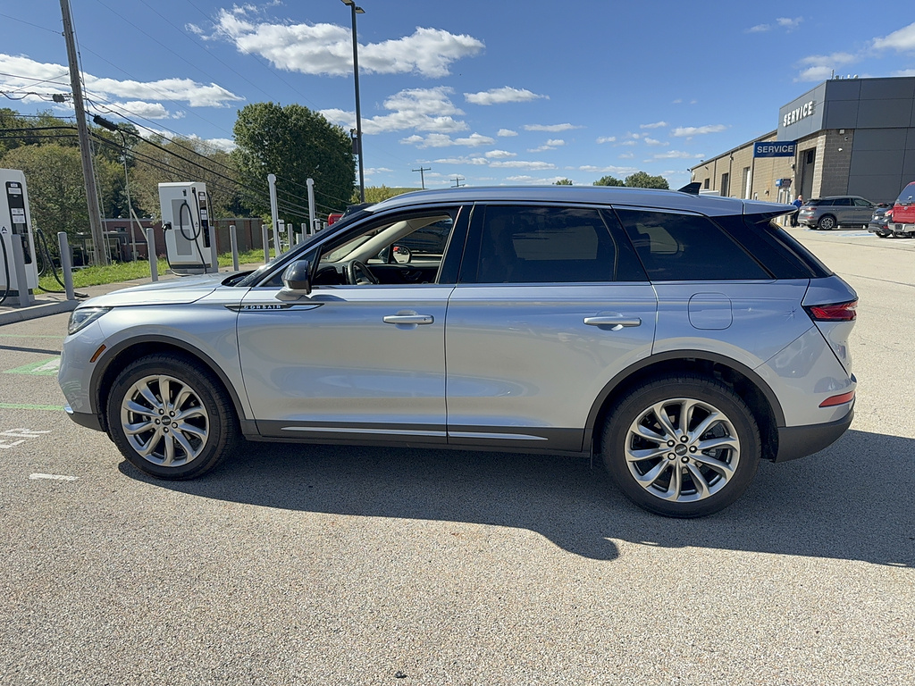 2022 Lincoln Corsair Standard Elite Blue at Solomon Chevrolet