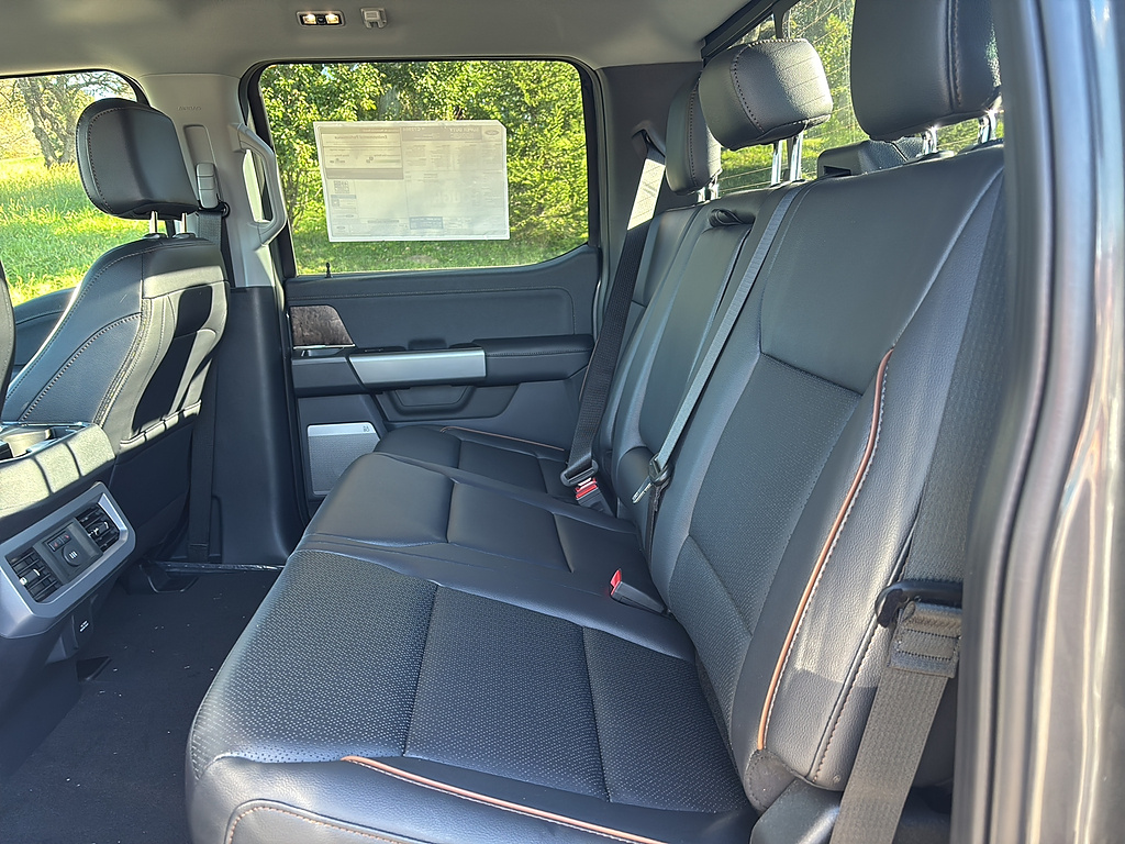 2027 Ford Super Duty F-250 SRW photo 15 of 26