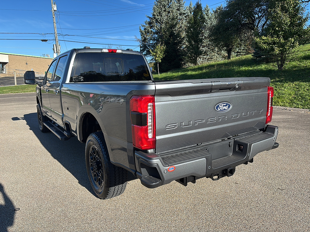 2027 Ford Super Duty F-250 SRW photo 2 of 26