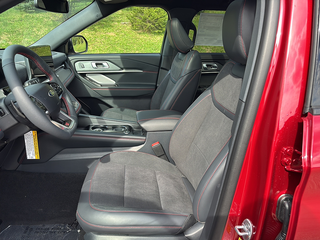 2027 Ford Explorer ST - 9