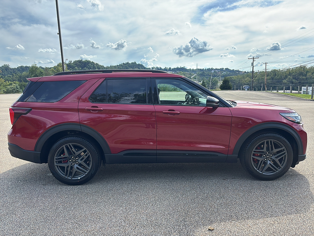 2027 Ford Explorer ST - 4