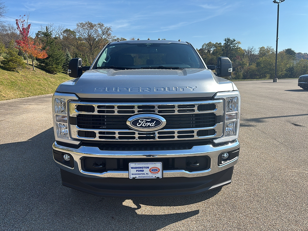 2027 Ford Super Duty F-250 SRW photo 7 of 26