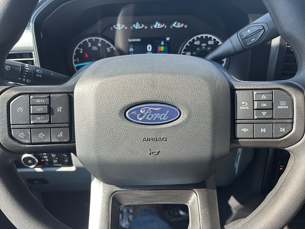 2027 Ford Super Duty F-250 SRW photo 25 of 26