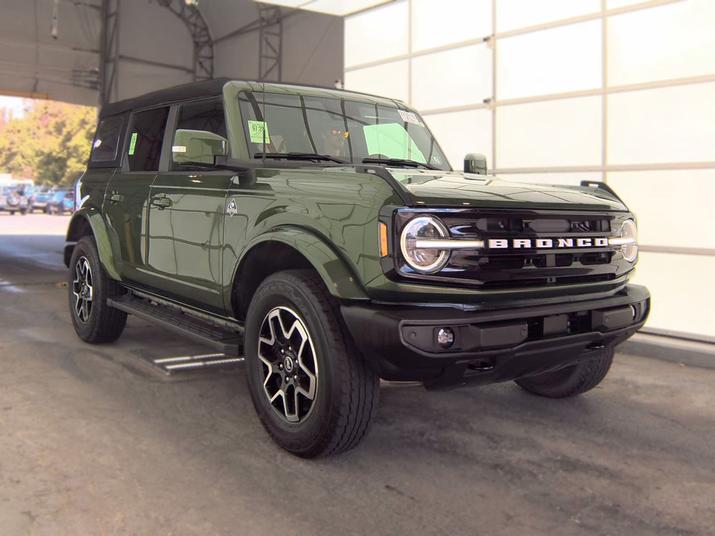2024 Ford Bronco photo 4 of 15