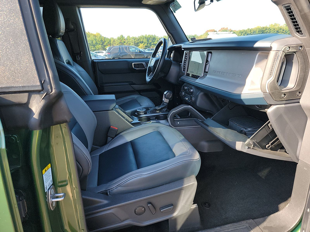 2024 Ford Bronco photo 12 of 15
