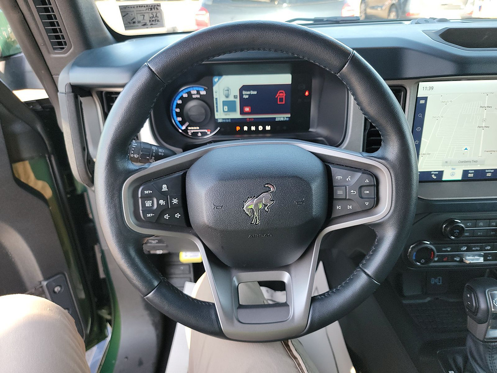 2024 Ford Bronco photo 13 of 15