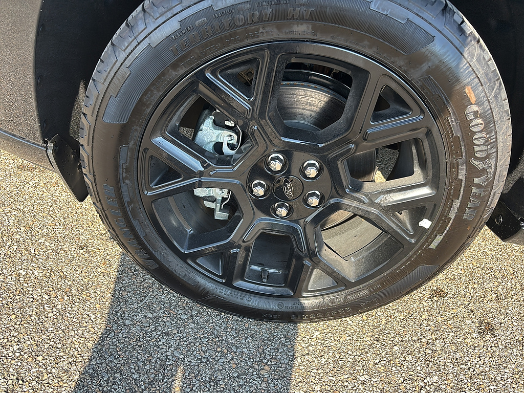 2026 Ford Maverick photo 9 of 26