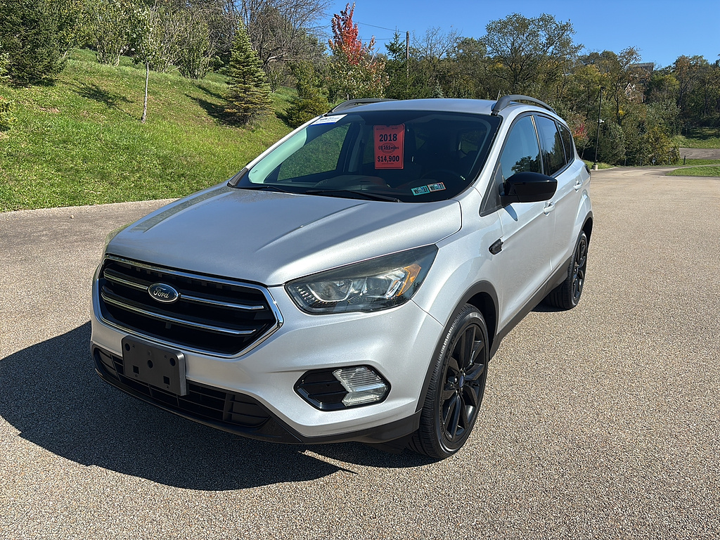 2018 Ford Escape photo 8 of 27