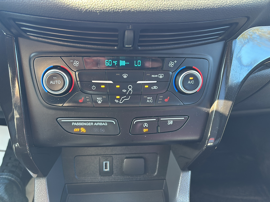 2018 Ford Escape photo 24 of 27