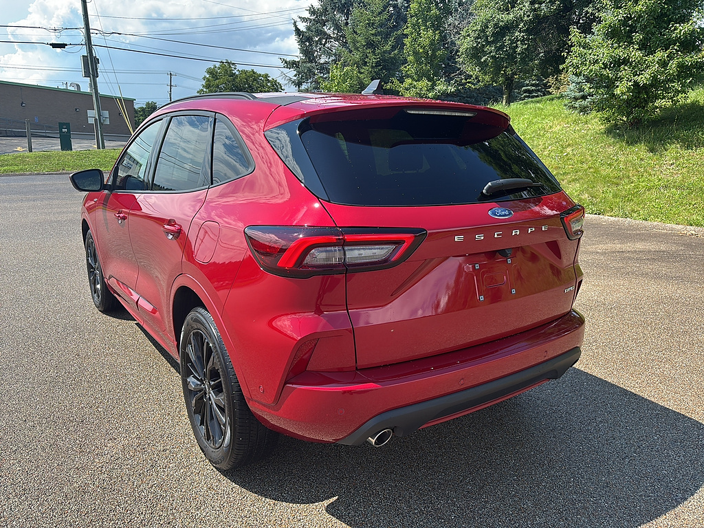 2023 Ford Escape ST-Line Elite - 1