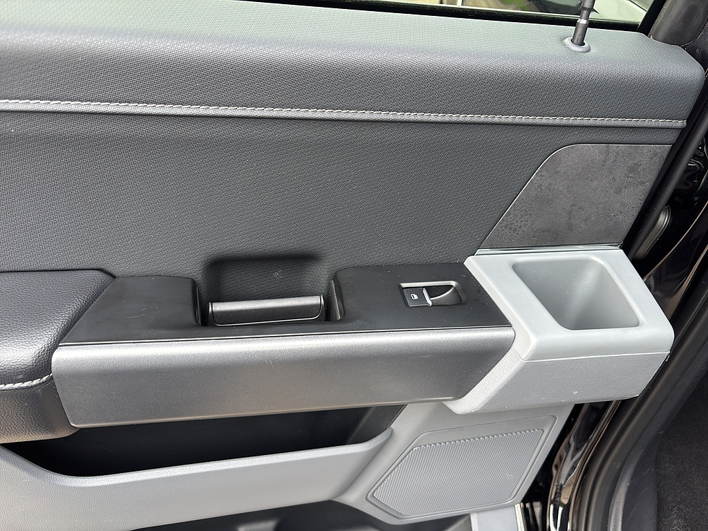 2025 Ford F-150 photo 17 of 27