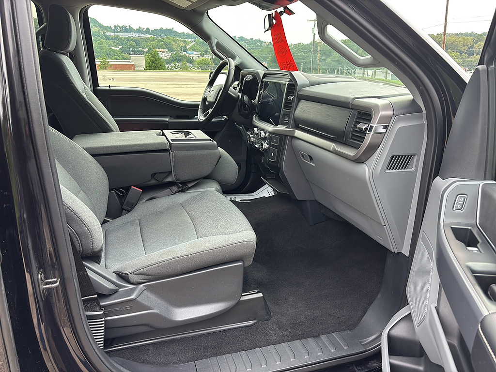 2025 Ford F-150 photo 20 of 27