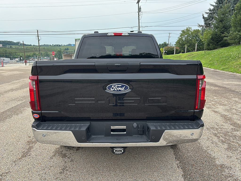 2025 Ford F-150 photo 3 of 27