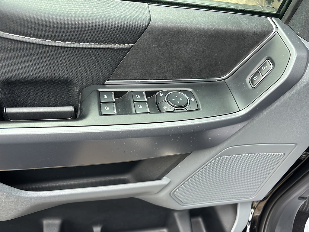 2025 Ford F-150 photo 14 of 27