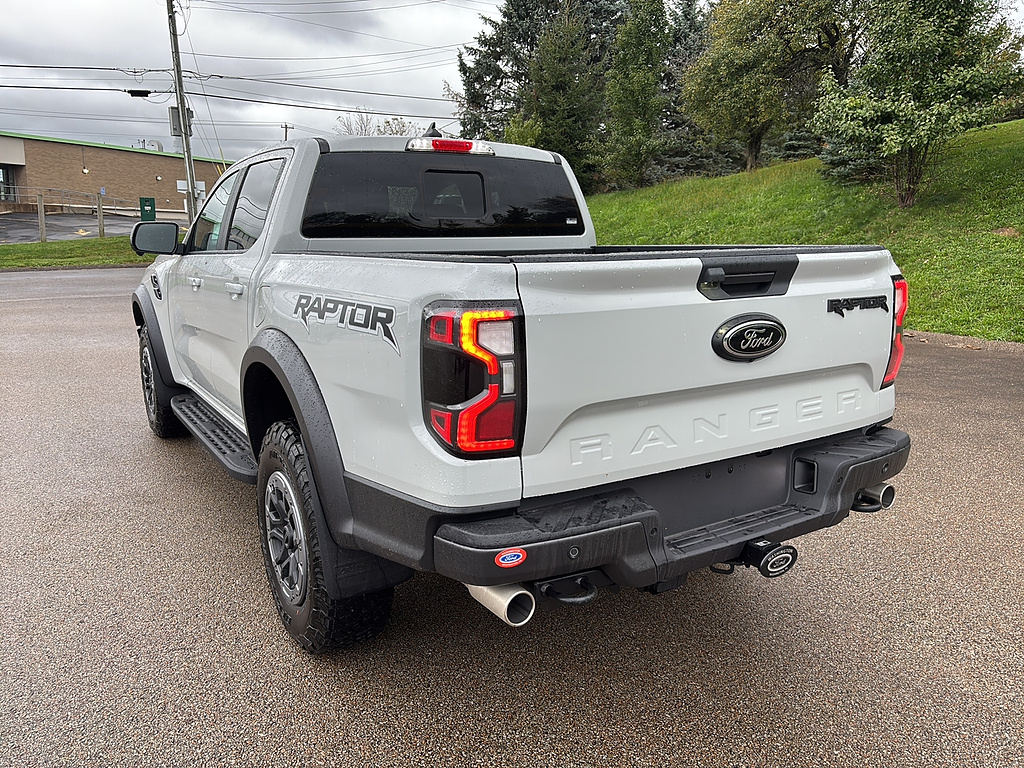 2026 Ford Ranger photo 2 of 26