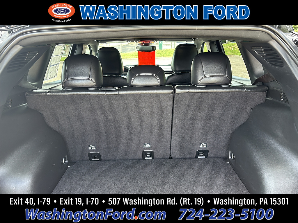 2024 Jeep Compass Trailhawk Diamond Black Crystal Pearl Coat at Three Rivers CJD