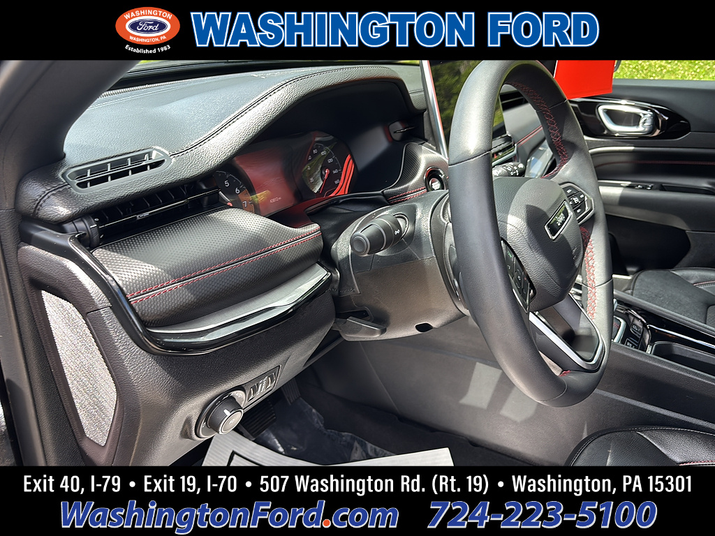 2024 Jeep Compass Trailhawk Diamond Black Crystal Pearl Coat at Three Rivers CJD