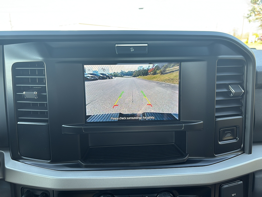 2027 Ford Super Duty F-250 SRW photo 18 of 22