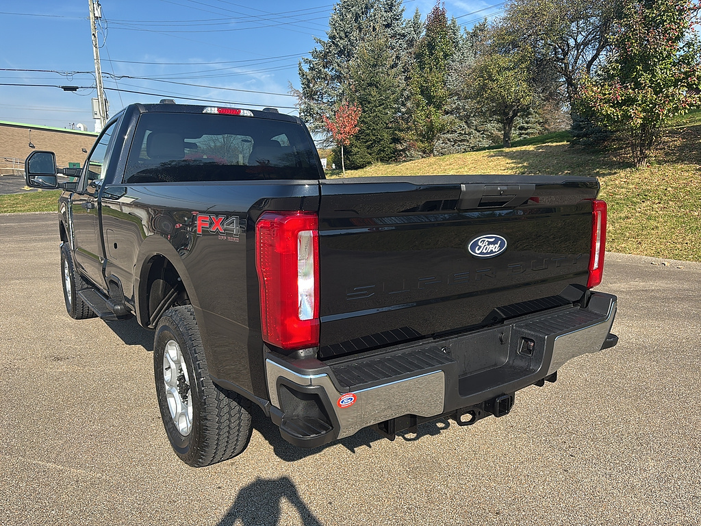 2027 Ford Super Duty F-250 SRW photo 2 of 22