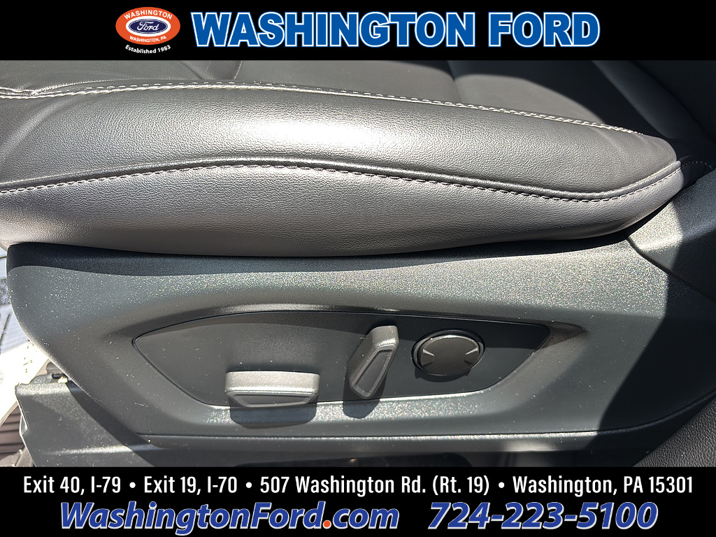 2023 Ford Explorer XLT - 11