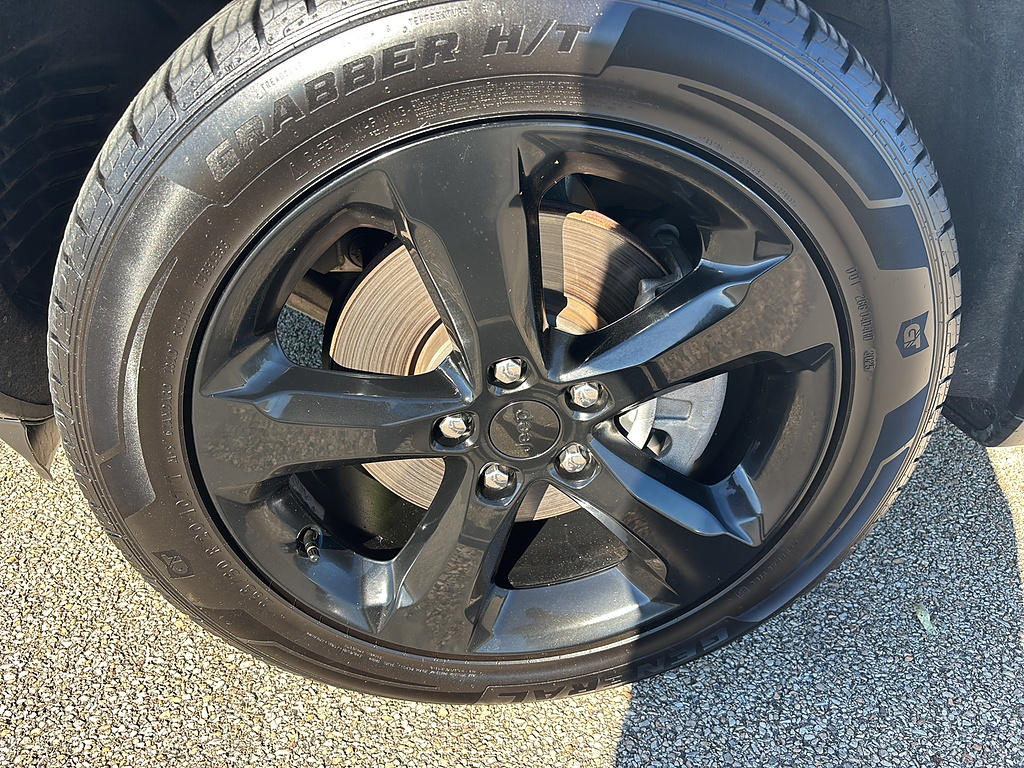 2024 Jeep Grand Cherokee L Altitude X Bright White Clear Coat at Three Rivers CJD