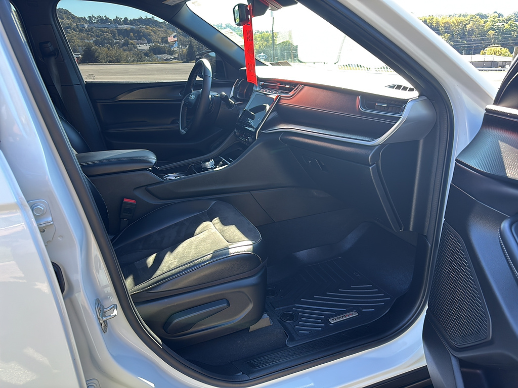 2024 Jeep Grand Cherokee L Altitude X Bright White Clear Coat at Three Rivers CJD