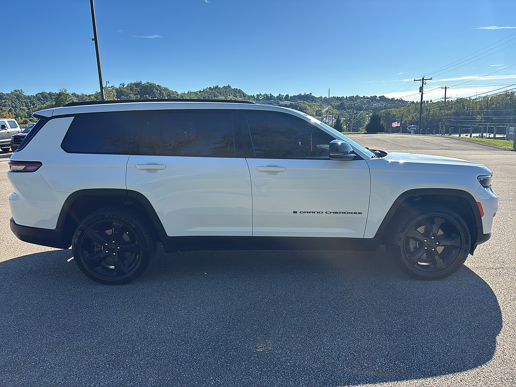 2024 Jeep Grand Cherokee L Altitude X Bright White Clear Coat at Three Rivers CJD