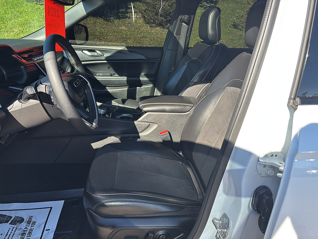 2024 Jeep Grand Cherokee L Altitude X Bright White Clear Coat at Three Rivers CJD