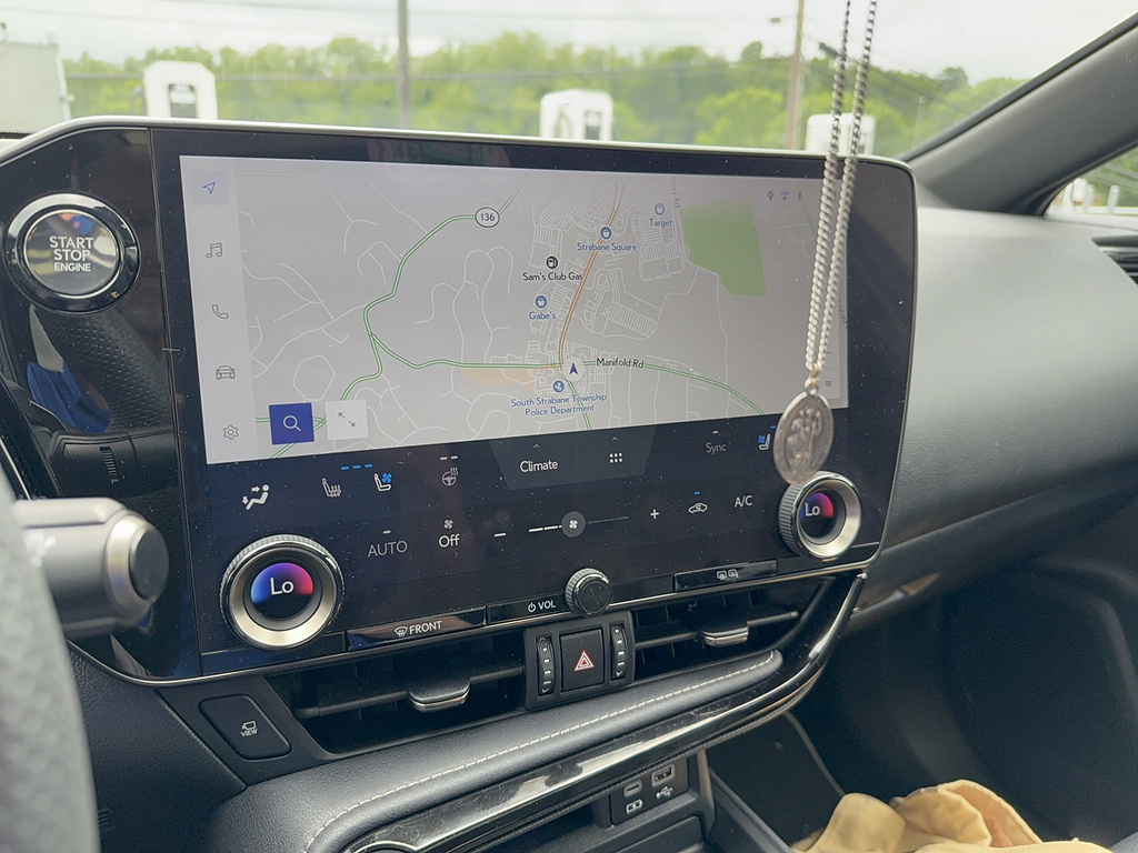 2024 Lexus NX photo 4 of 4
