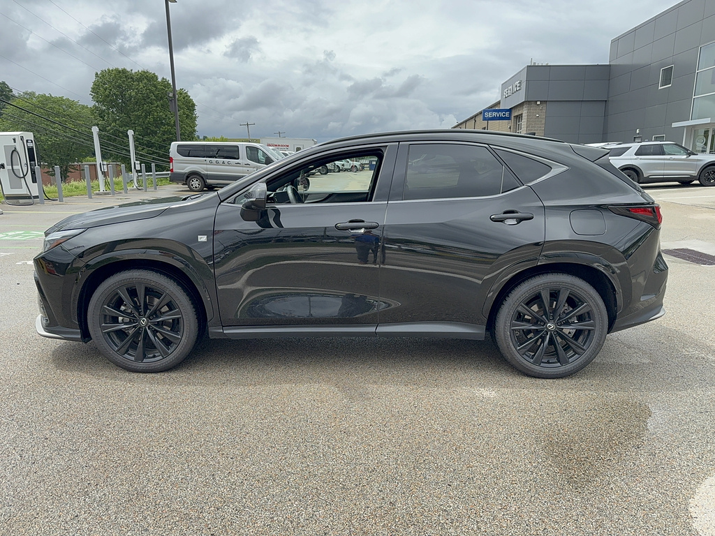 2024 Lexus NX photo 2 of 4