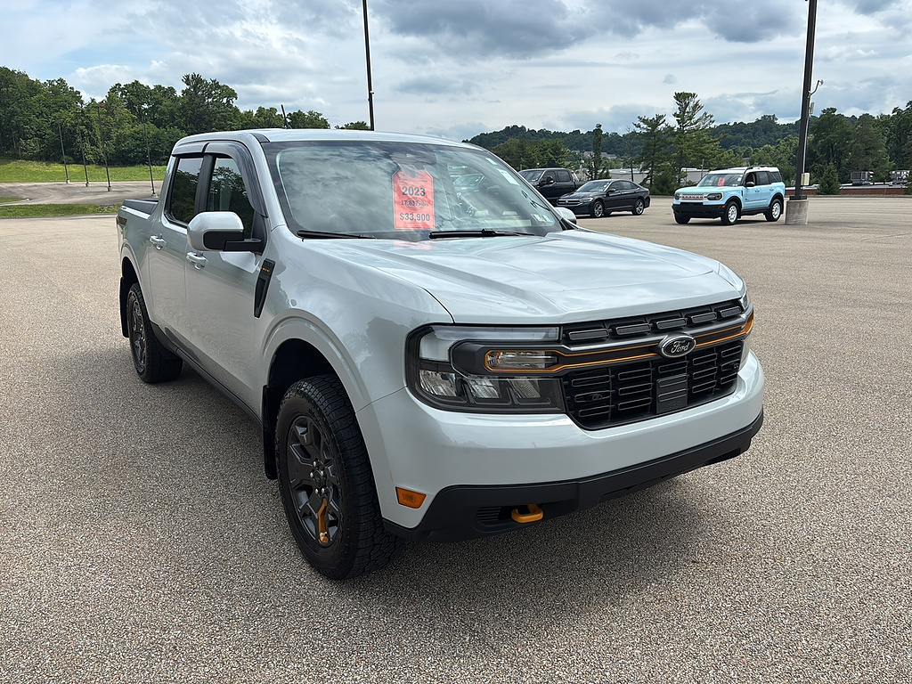2023 Ford Maverick Lariat Avalanche Gray at Woltz & Wind Ford