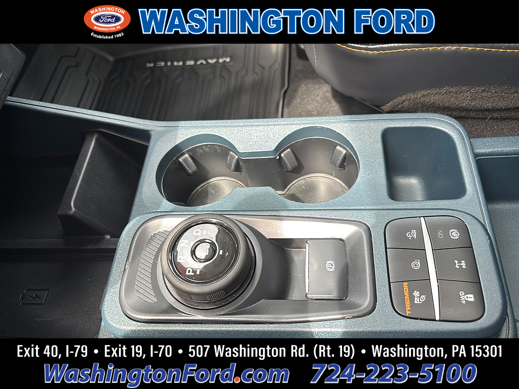 2023 Ford Maverick Lariat Avalanche Gray at Woltz & Wind Ford