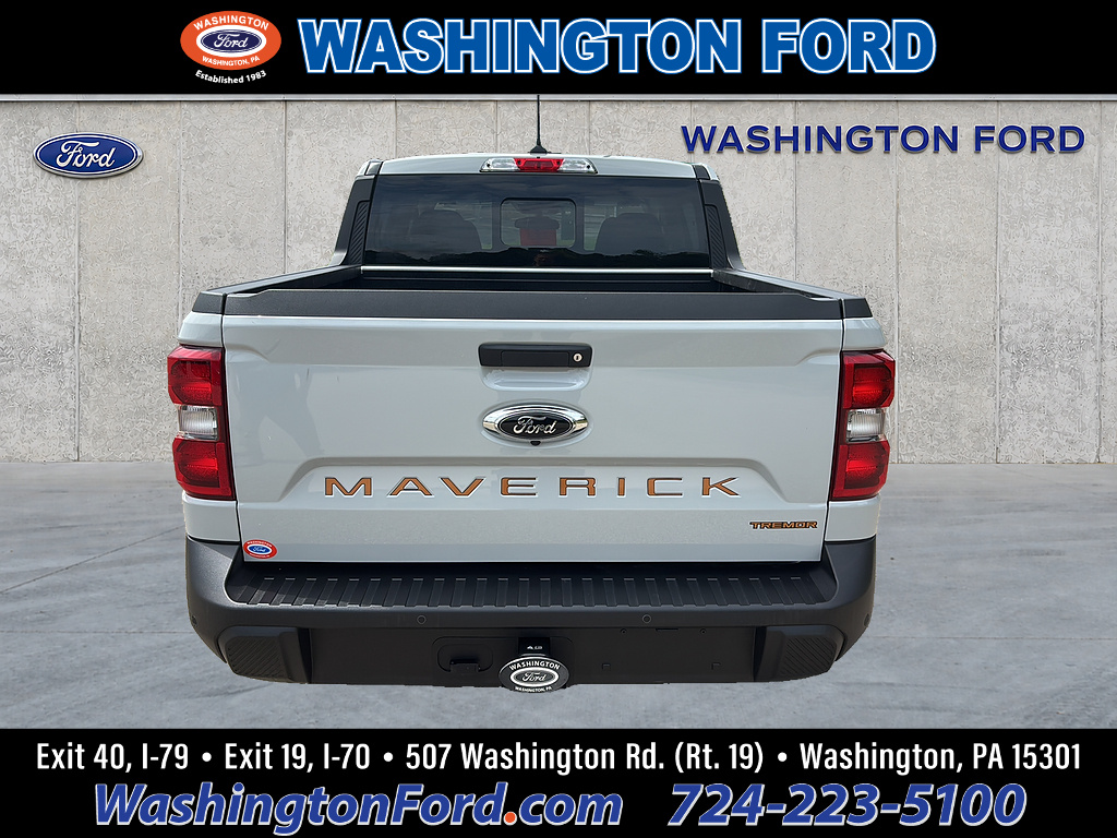 2023 Ford Maverick Lariat Avalanche Gray at Woltz & Wind Ford
