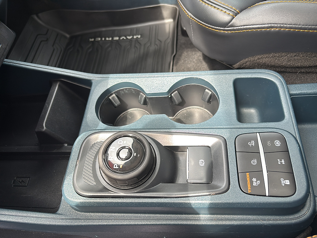 2023 Ford Maverick Lariat Avalanche Gray at Woltz & Wind Ford