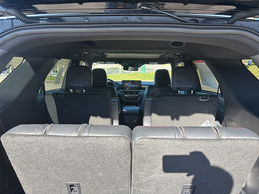 2027 Ford Explorer photo 17 of 26